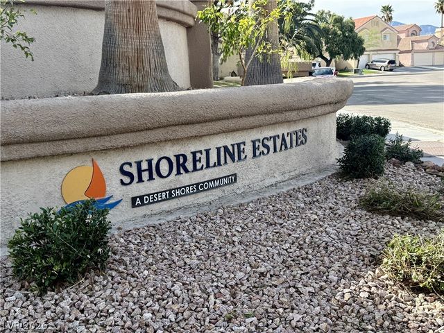 7628 Spruce Run Court, Las Vegas, NV 89128