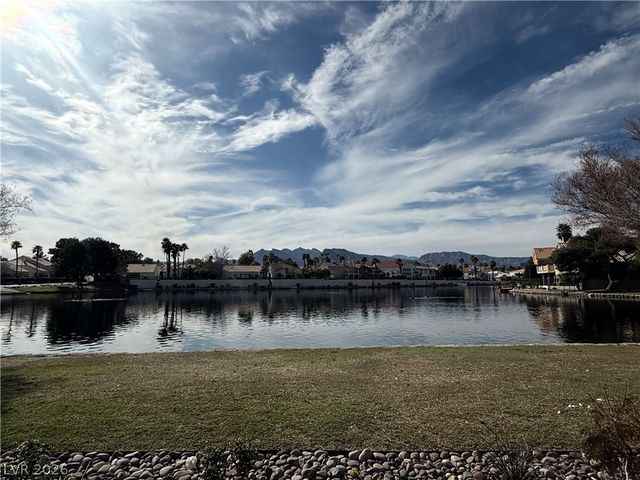 7628 Spruce Run Court, Las Vegas, NV 89128