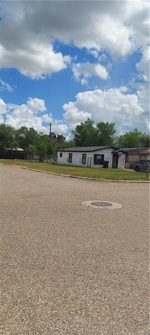 118 Kansas Avenue, Weslaco, TX 78596