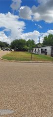 118 Kansas Avenue, Weslaco, TX 78596