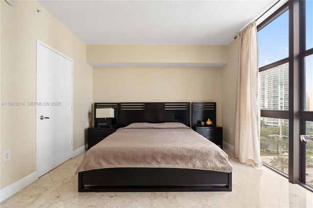 16275 Collins Ave 902, Sunny Isles Beach, FL 33160