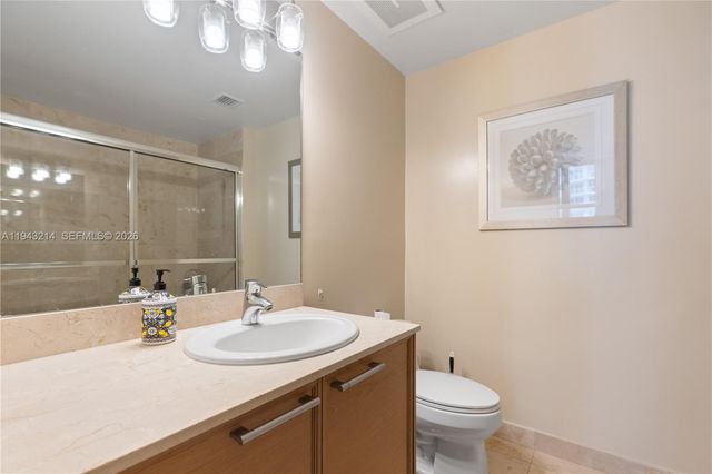 16275 Collins Ave 902, Sunny Isles Beach, FL 33160