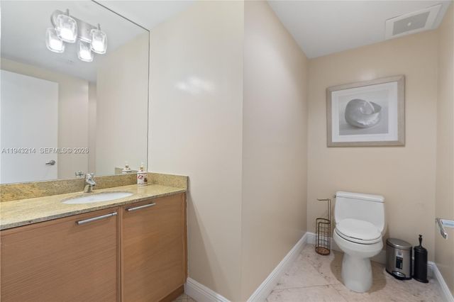 16275 Collins Ave 902, Sunny Isles Beach, FL 33160