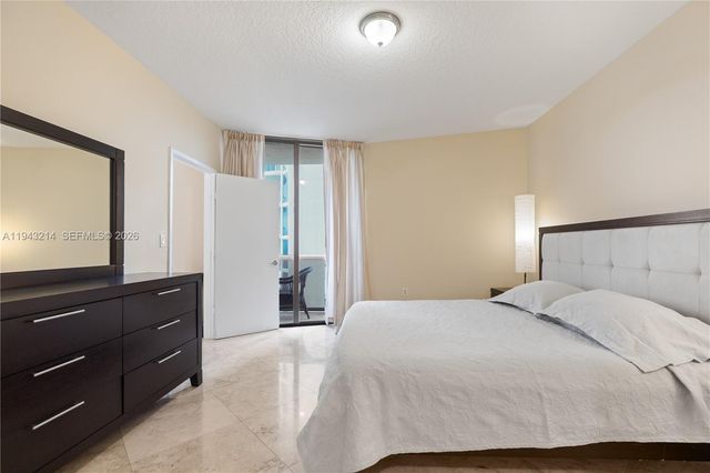 16275 Collins Ave 902, Sunny Isles Beach, FL 33160