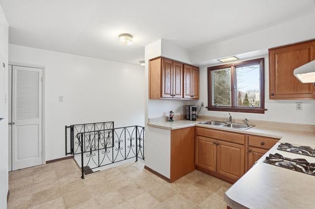 508 W 117th Place, Crown Point, IN 46307