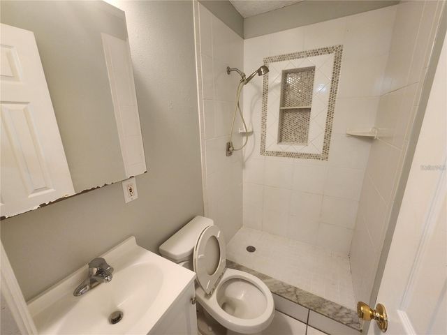 109 21ST STREET NE, Bradenton, FL 34208