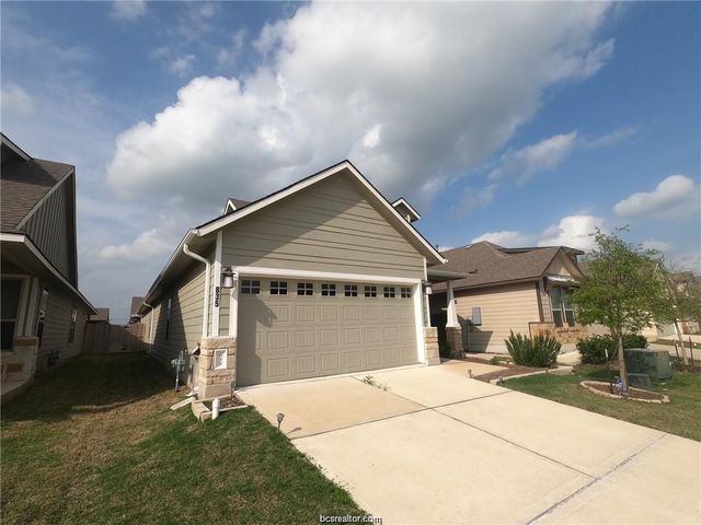 835 Mineral Wells Lane, College Station, TX 77845