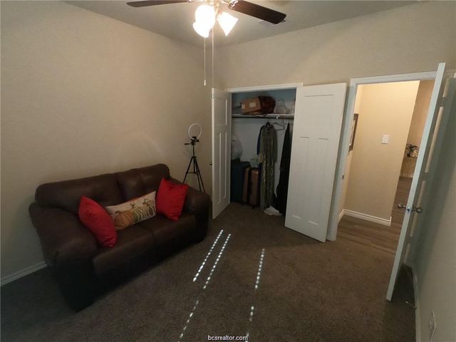 835 Mineral Wells Lane, College Station, TX 77845