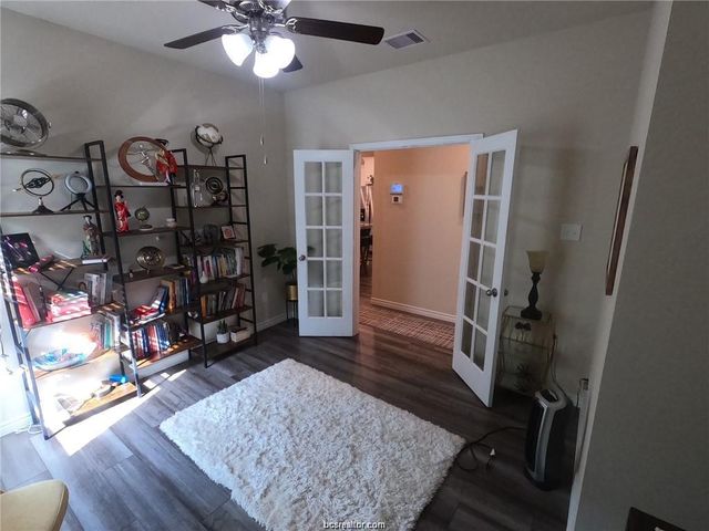 835 Mineral Wells Lane, College Station, TX 77845
