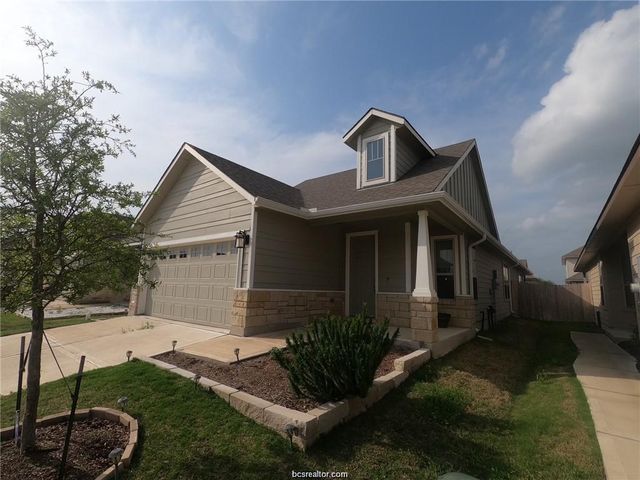835 Mineral Wells Lane, College Station, TX 77845