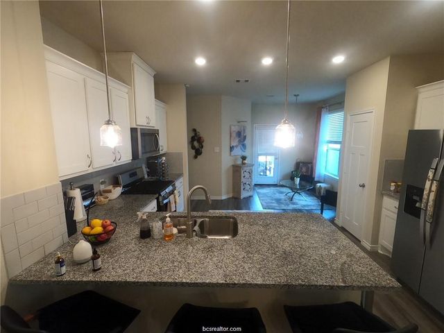 835 Mineral Wells Lane, College Station, TX 77845