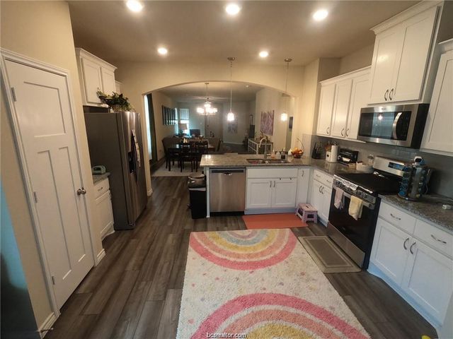 835 Mineral Wells Lane, College Station, TX 77845