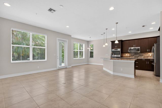 1950 Juno Landing Lane, North Palm Beach, FL 33408