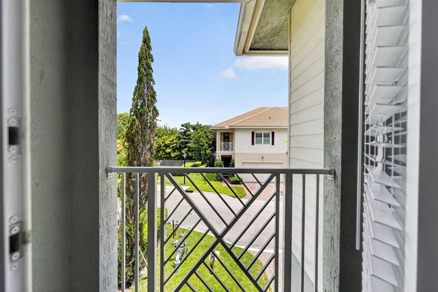 1950 Juno Landing Lane, North Palm Beach, FL 33408