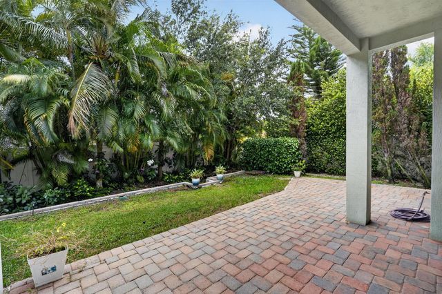 1950 Juno Landing Lane, North Palm Beach, FL 33408