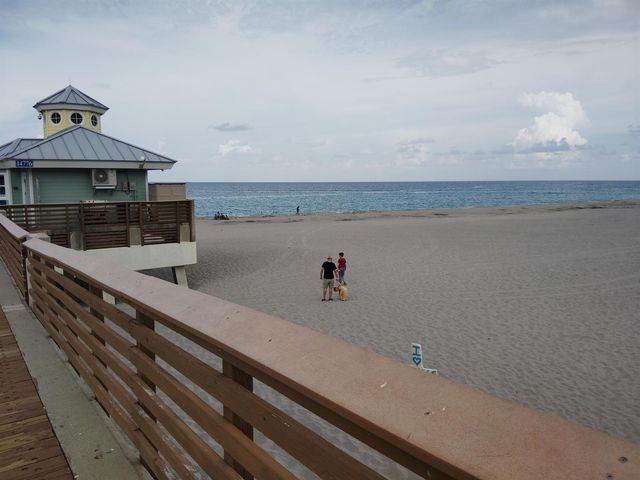 1950 Juno Landing Lane, North Palm Beach, FL 33408