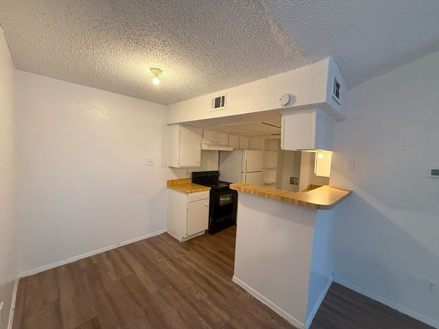 7152 Fair Oaks Avenue 2166, Dallas, TX 75231