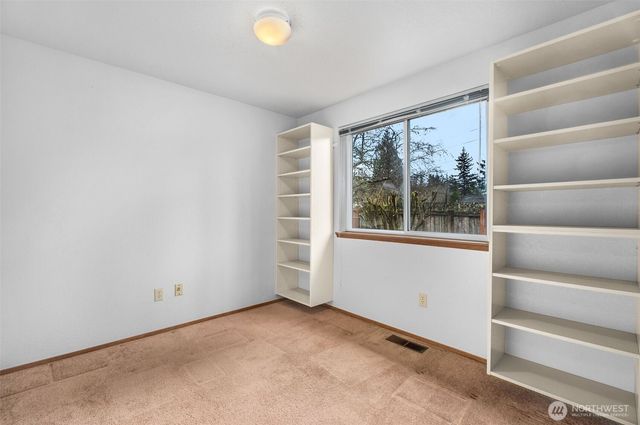 1414 Creekwood Court SE, Olympia, WA 98501