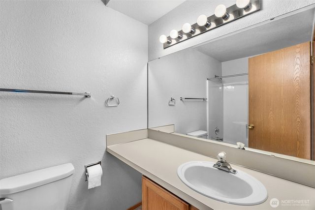 1414 Creekwood Court SE, Olympia, WA 98501