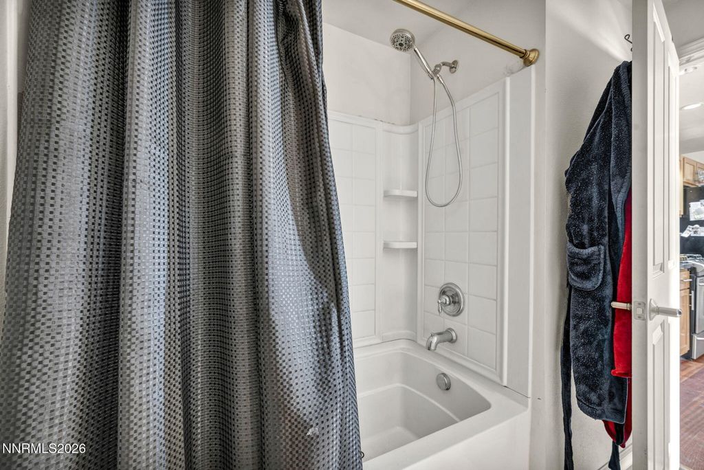 Image 12 of property listing at 1450 Idlewild Drive 1133, Reno, NV 89509