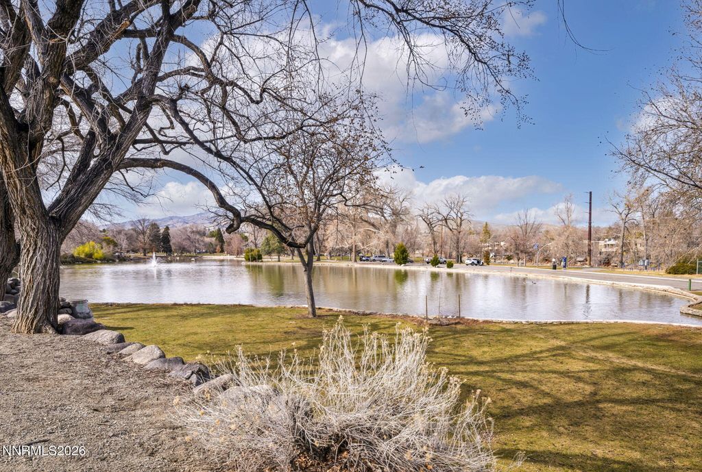 Image 18 of property listing at 1450 Idlewild Drive 1133, Reno, NV 89509