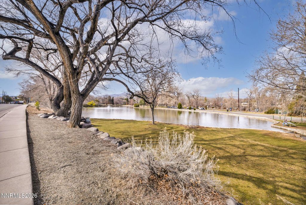 Image 19 of property listing at 1450 Idlewild Drive 1133, Reno, NV 89509