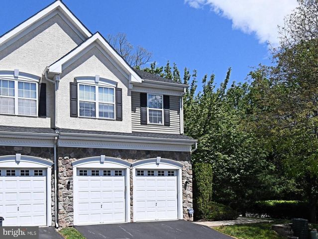 2 LONGVIEW LN, Newtown Square, PA 19073
