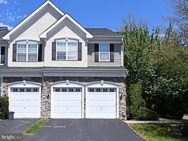2 LONGVIEW LN, Newtown Square, PA 19073