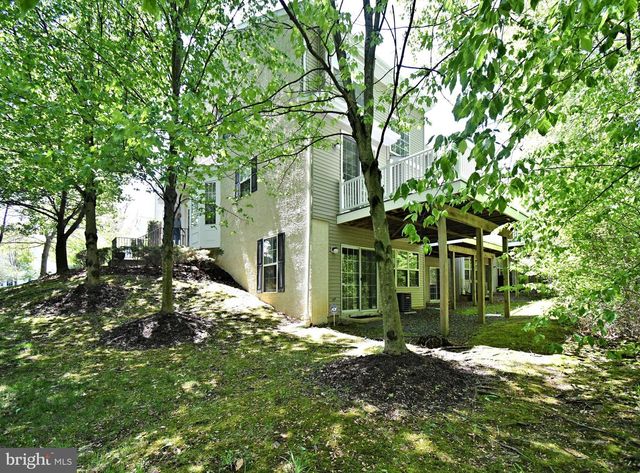 2 LONGVIEW LN, Newtown Square, PA 19073