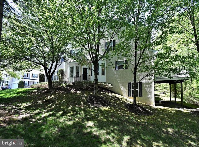 2 LONGVIEW LN, Newtown Square, PA 19073