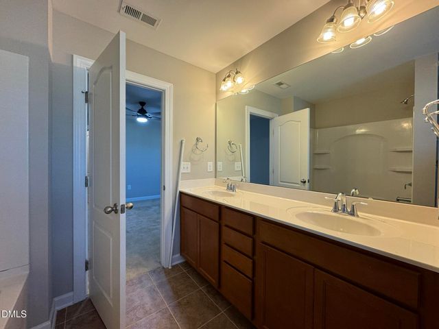 128 Alamosa Place, Cary, NC 27519