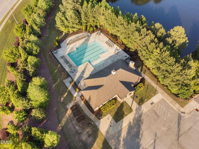 128 Alamosa Place, Cary, NC 27519