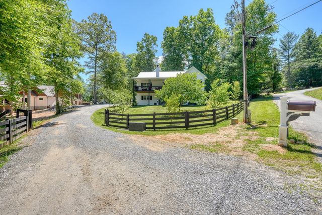 18 Tranquility Trail, Blairsville, GA 30512