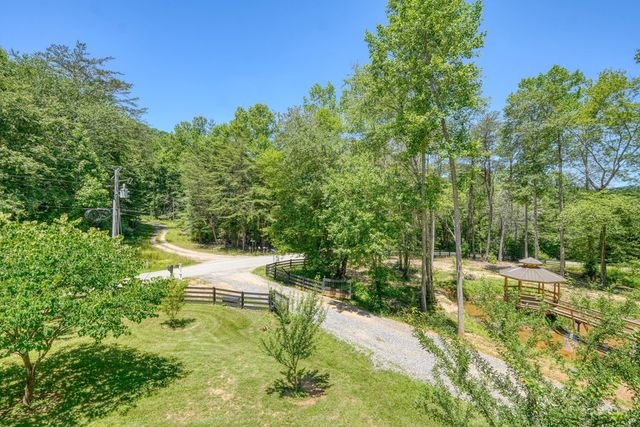 18 Tranquility Trail, Blairsville, GA 30512