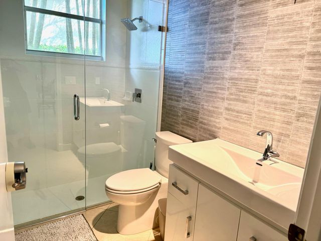 107 Via Escobar Place, Palm Beach Gardens, FL 33418