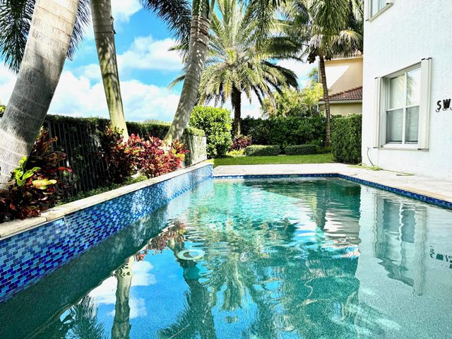 107 Via Escobar Place, Palm Beach Gardens, FL 33418