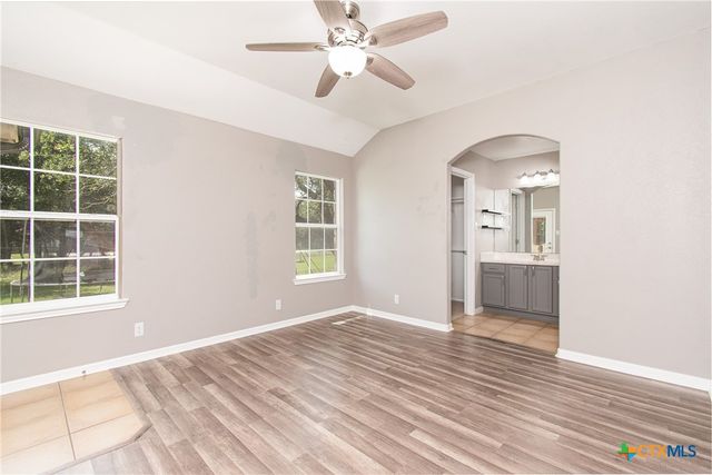 409 Northcliffe Drive, Belton, TX 76513