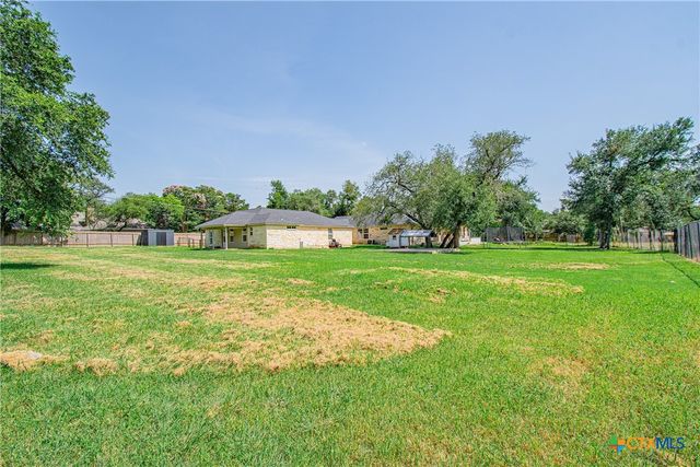 409 Northcliffe Drive, Belton, TX 76513
