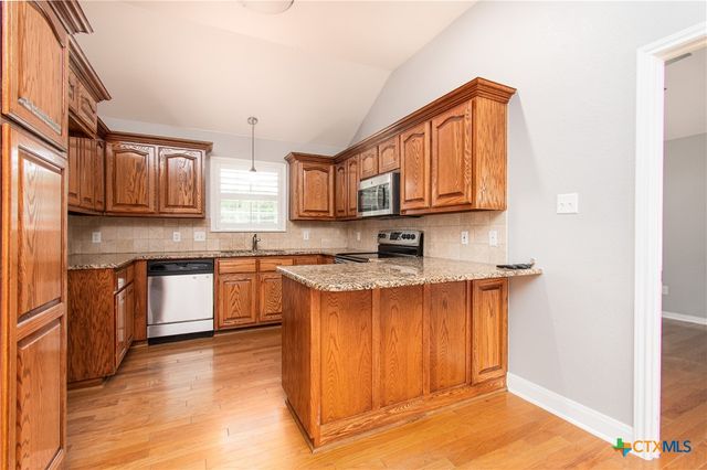409 Northcliffe Drive, Belton, TX 76513