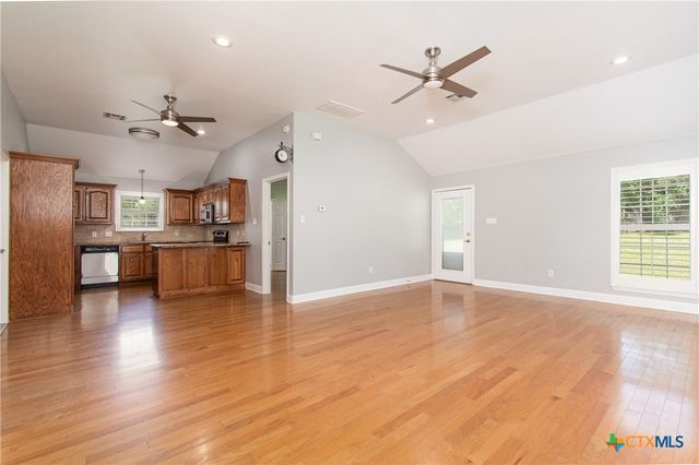 409 Northcliffe Drive, Belton, TX 76513