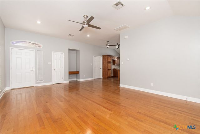 409 Northcliffe Drive, Belton, TX 76513