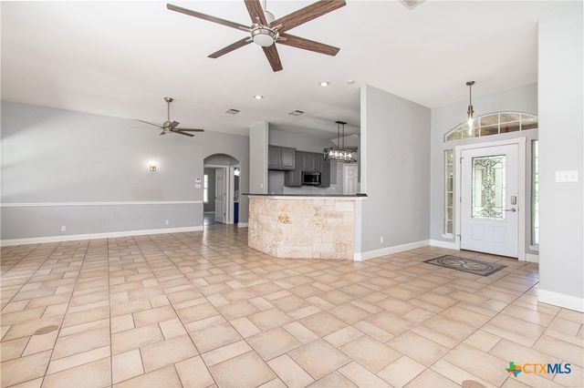 409 Northcliffe Drive, Belton, TX 76513