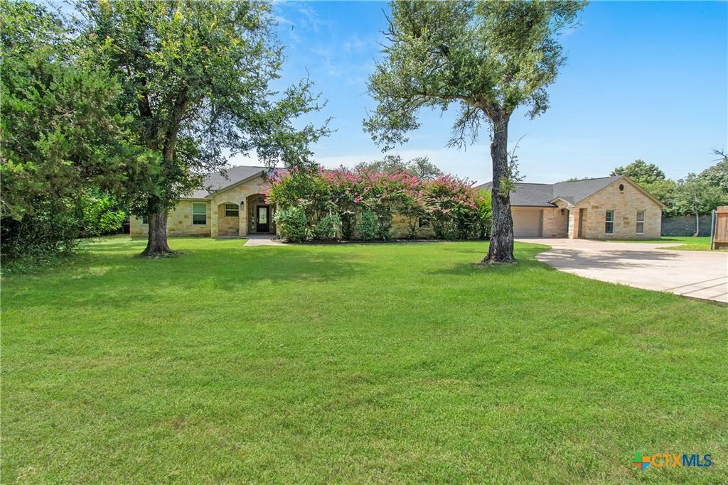 409 Northcliffe Drive, Belton, TX 76513