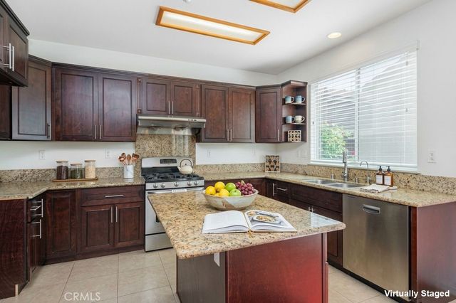 8727 Woodward Ct, Rancho Cucamonga, CA 91730