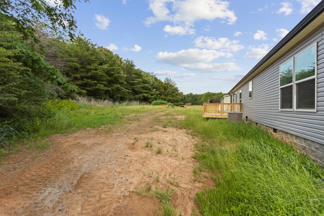 285 County Road 784a, Etowah, TN 37331