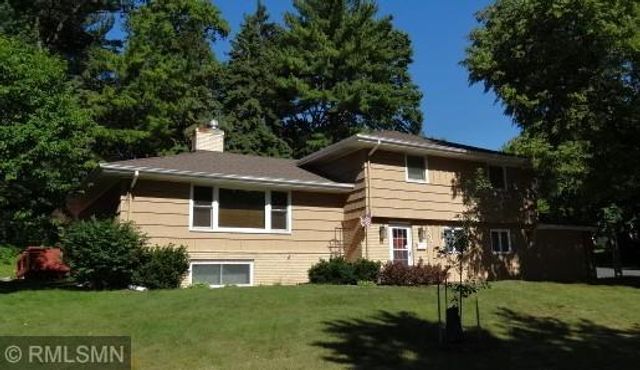 1627 Deerwood Drive, South Saint Paul, MN 55075