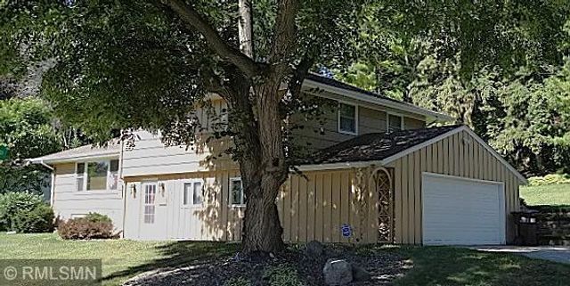 1627 Deerwood Drive, South Saint Paul, MN 55075