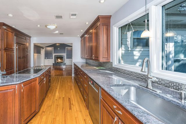 46 Sorento Boulevard, Hanahan, SC 29410