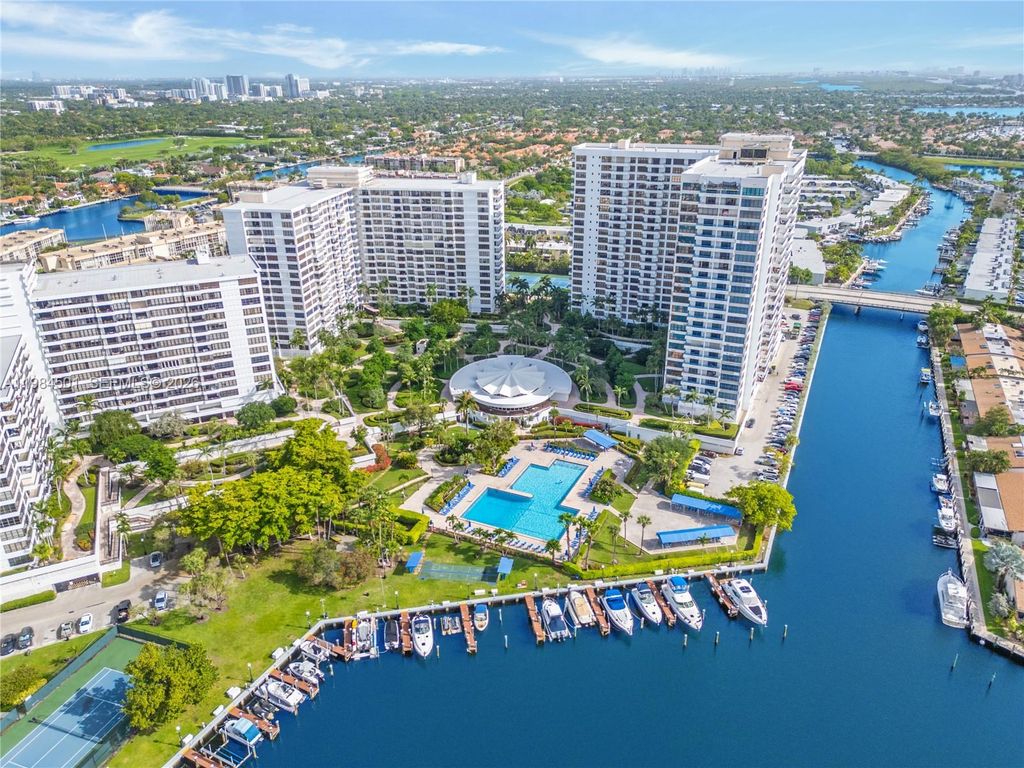 2500 Parkview Dr 509, Hallandale Beach, FL 33009