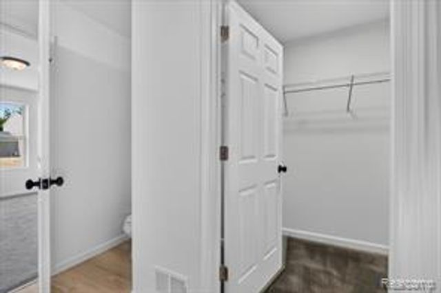 3156 Daisy Way Way, Burton, MI 48519